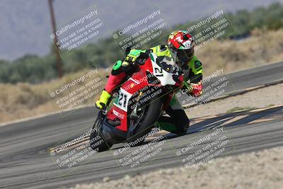 media/Oct-13-2025-Moto Forza (Mon) [[a66d839500]]/3-B Group/Session 3 (Turn 16)/